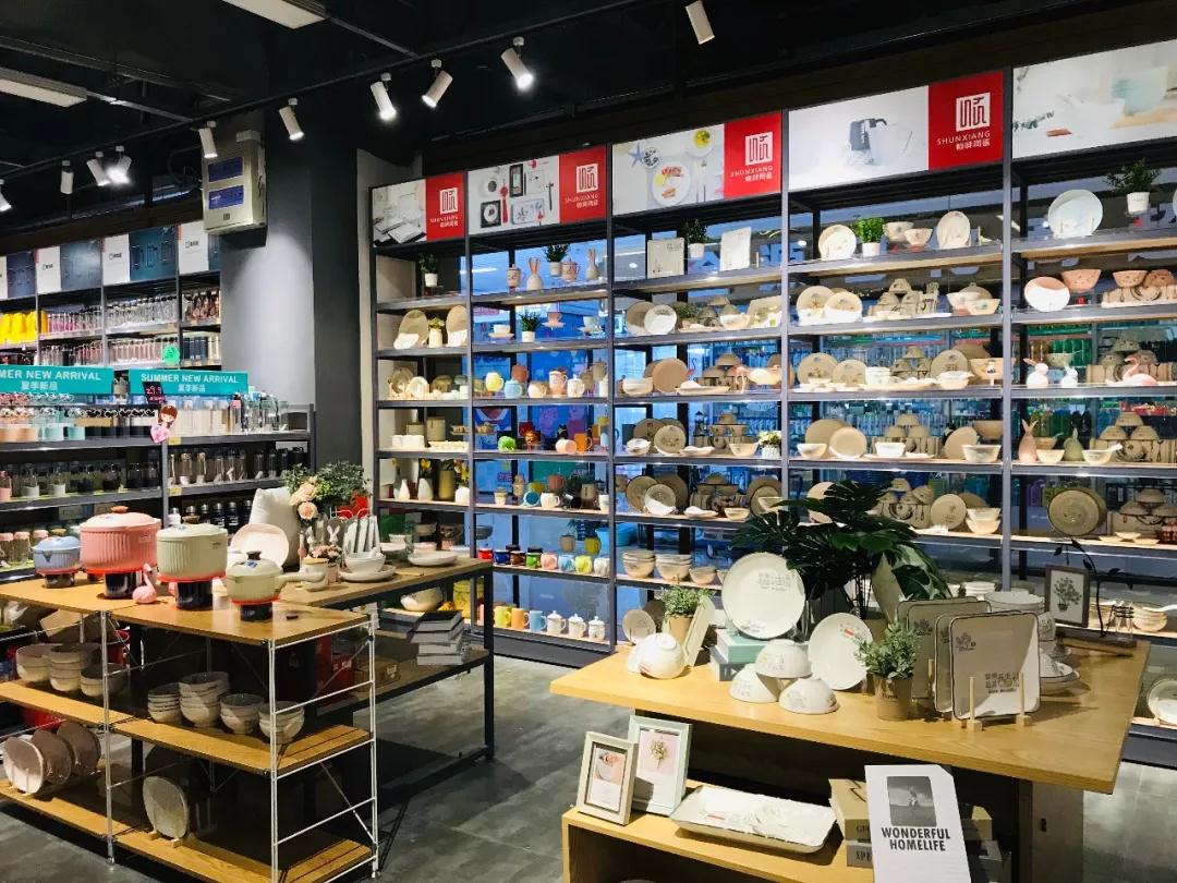【重磅消息】888电子，河南世纪星形象店，“新装”亮相！